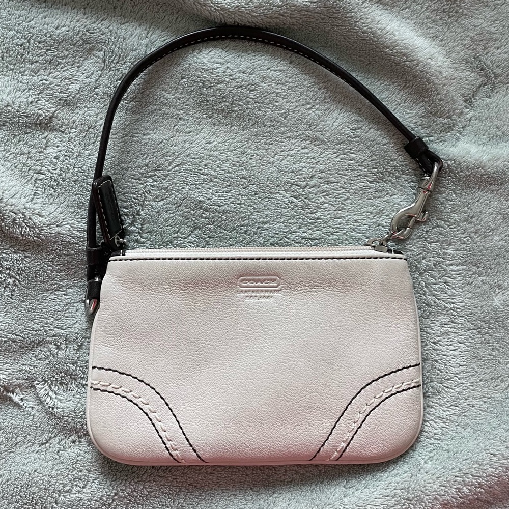 Coach wristlet wallet